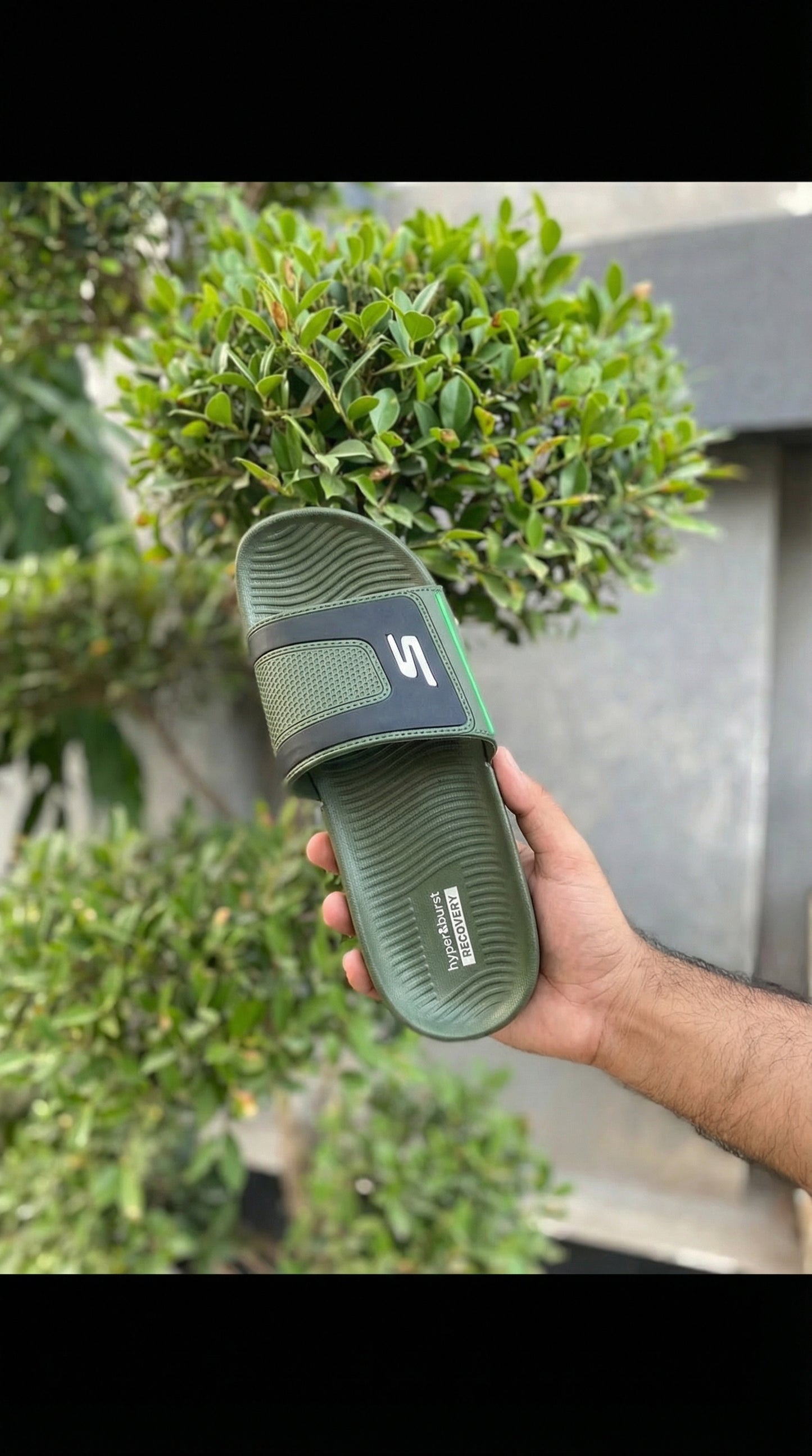 Skecher OG Slides
