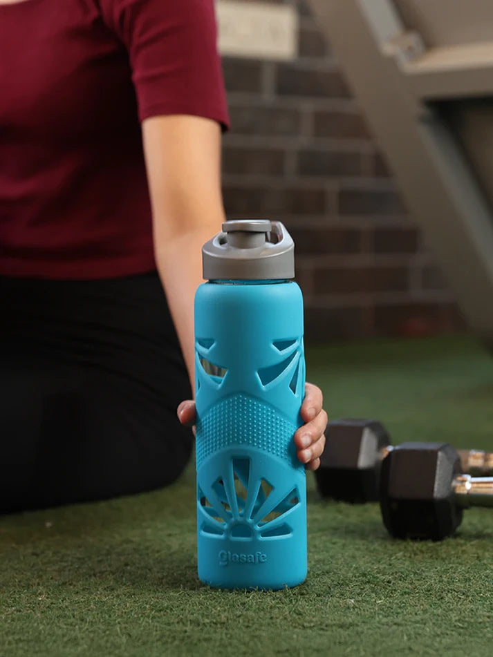 Borosilicate Glass Water Bottle with Protective Silicone Cover, 750ml (Mellow Mist)